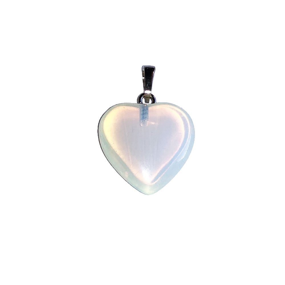 pendentif-opale-blanche-petit-coeur