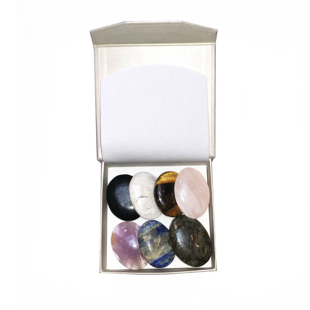 coffret pierres pouces 7 chakras