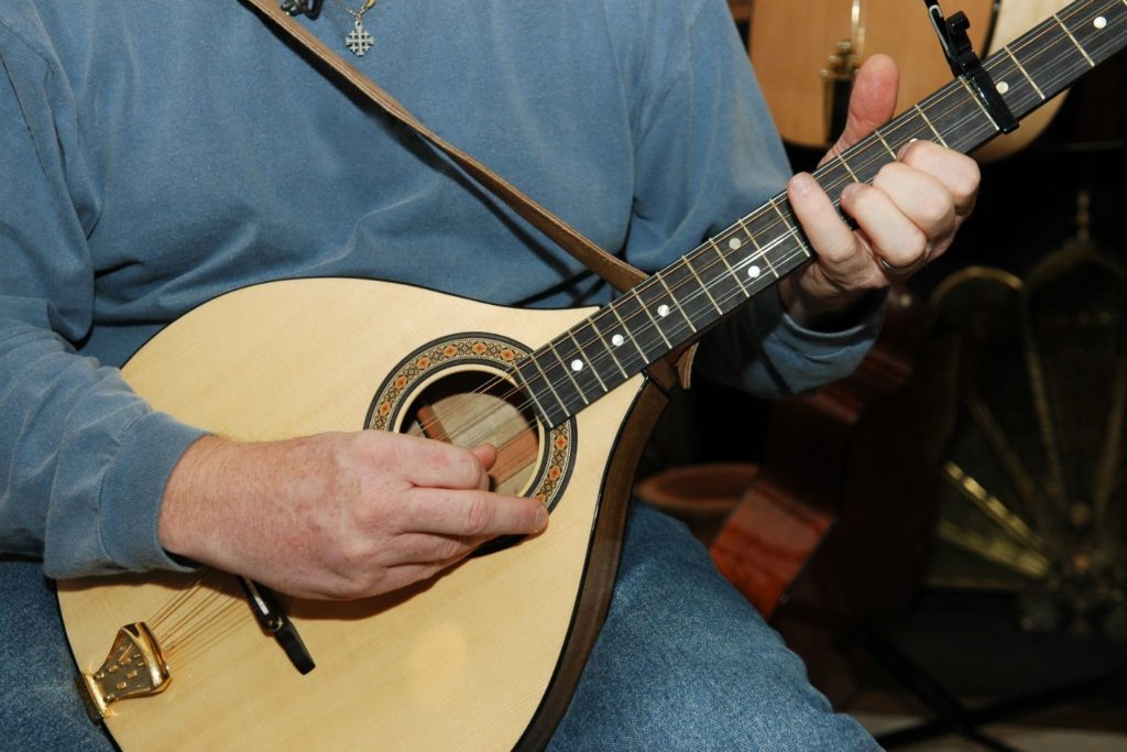 instrument-bouzouki-description