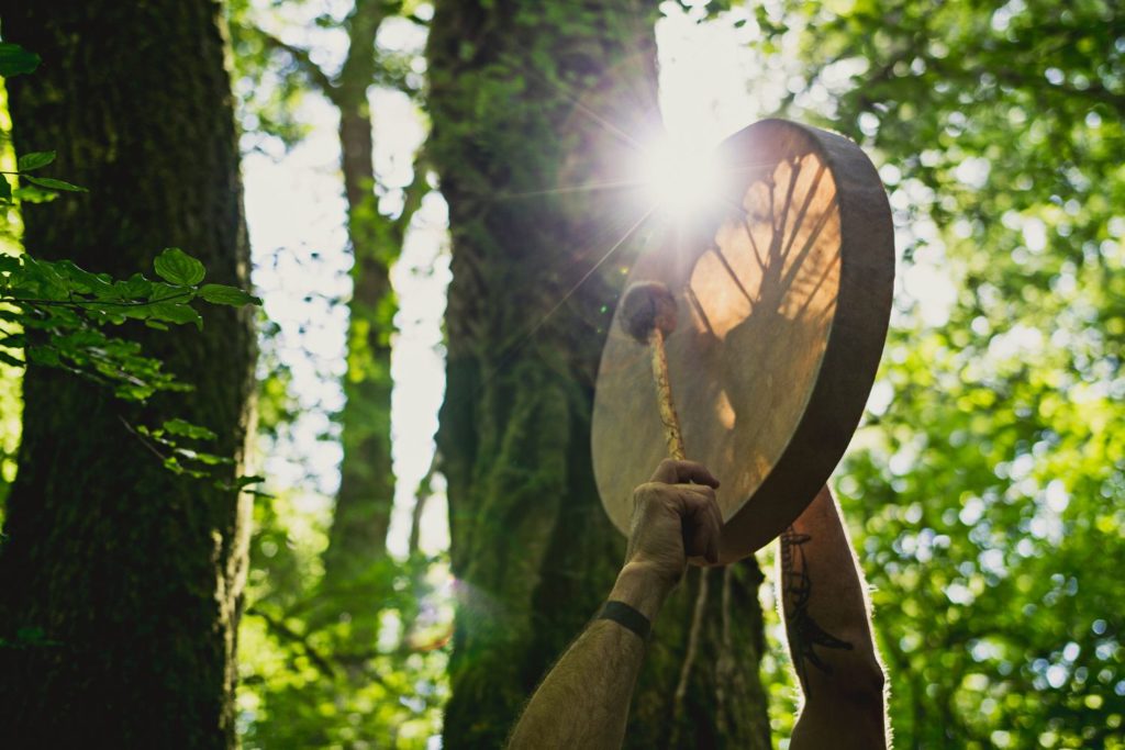 instrument-Shaman-drum-description